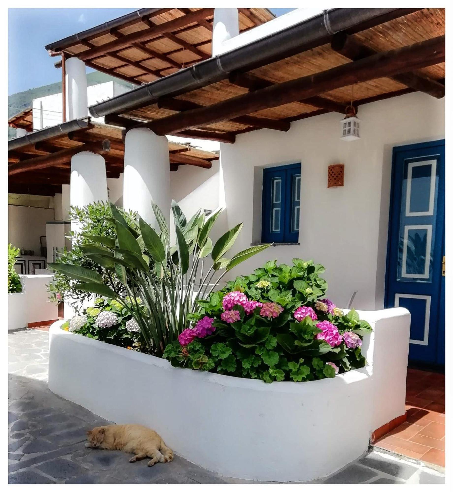 Hotel Salinarte Santa Marina Salina Pokoj fotografie